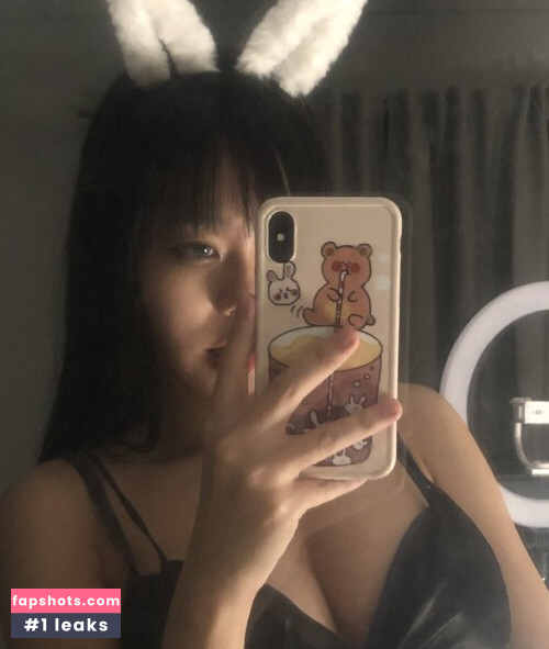 Yuuno gallery photo #773