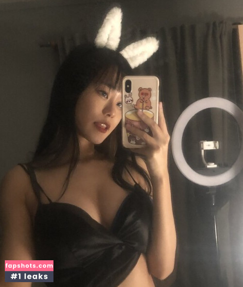 Yuuno gallery photo #779