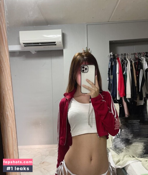 Yuuno gallery photo #780