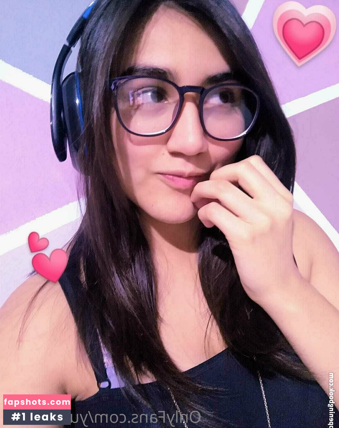 Yuwummie gallery photo #14