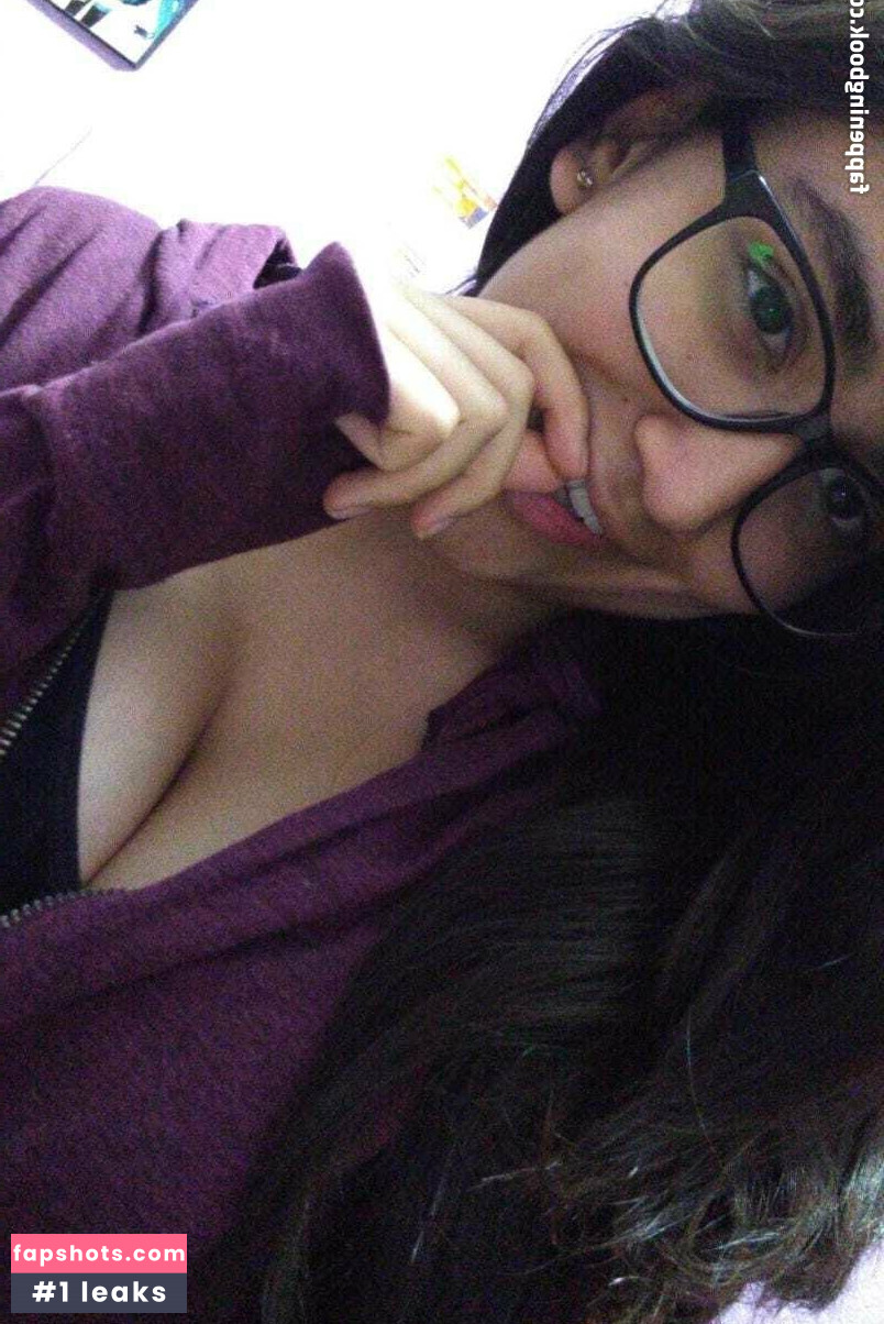 Yuwummie gallery photo #52