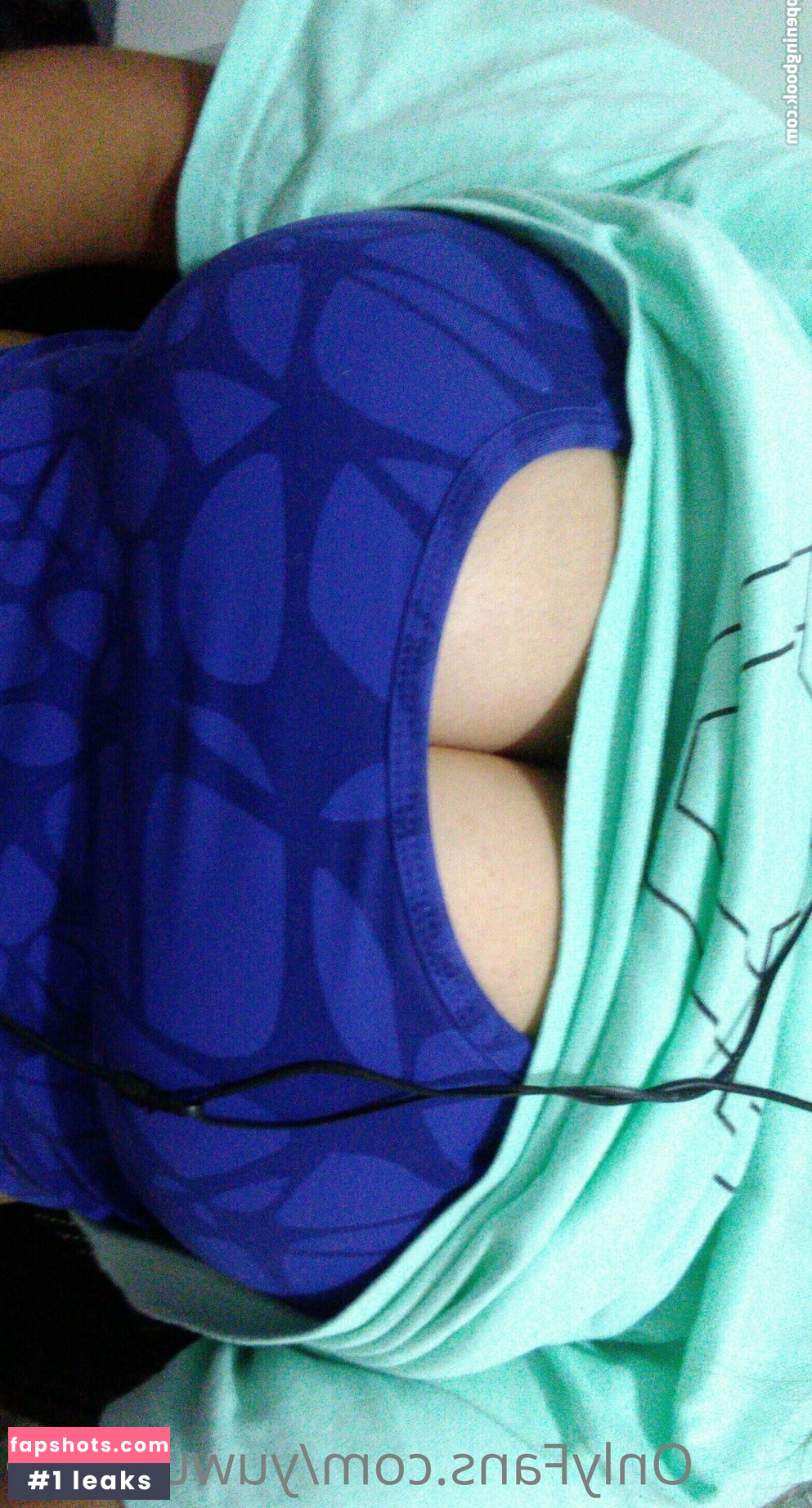 Yuwummie gallery photo #54