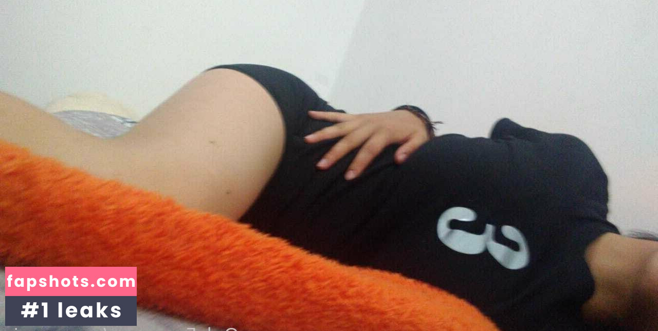 Yuwummie gallery photo #64