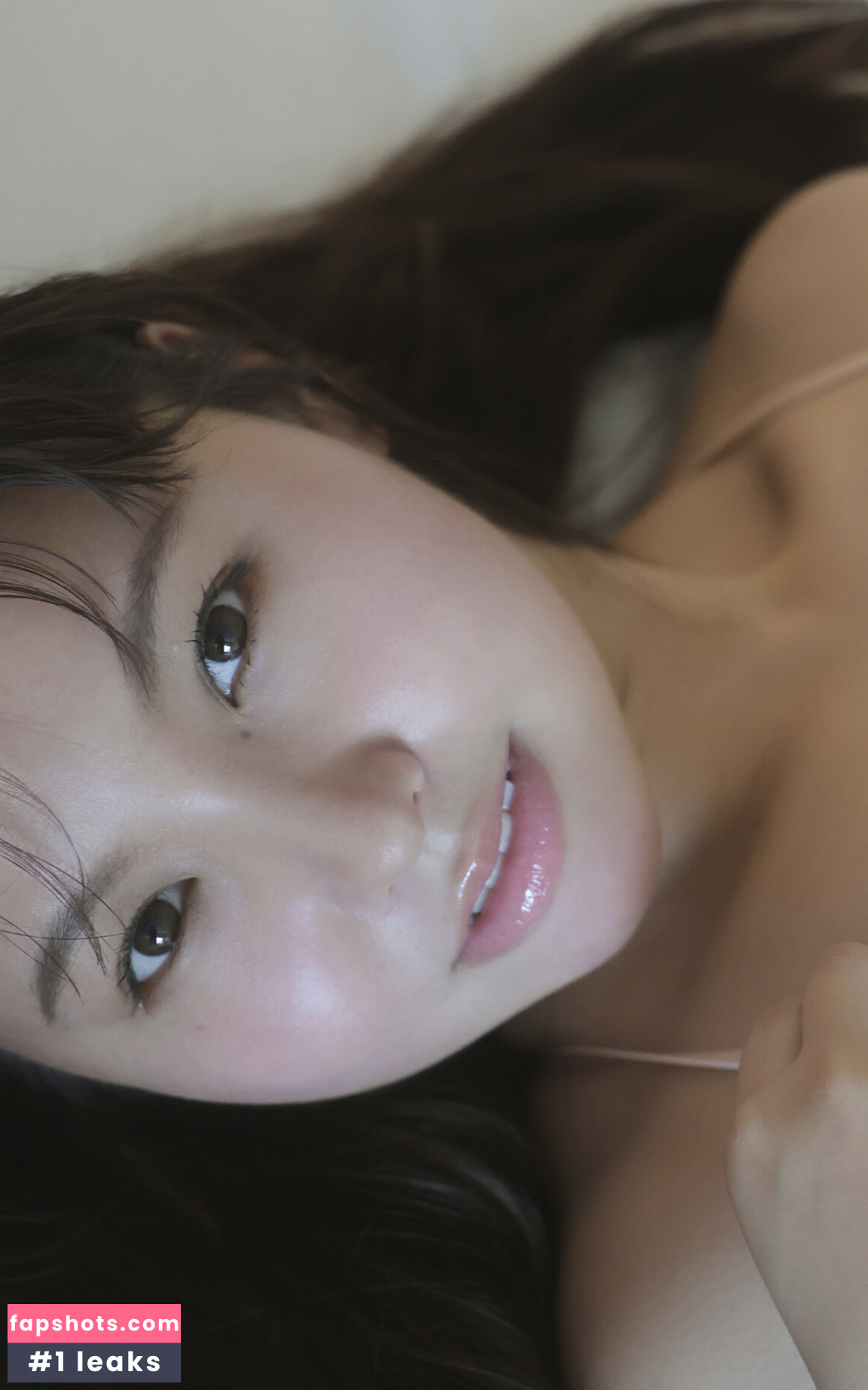 Yuzuha Hongo gallery photo #40