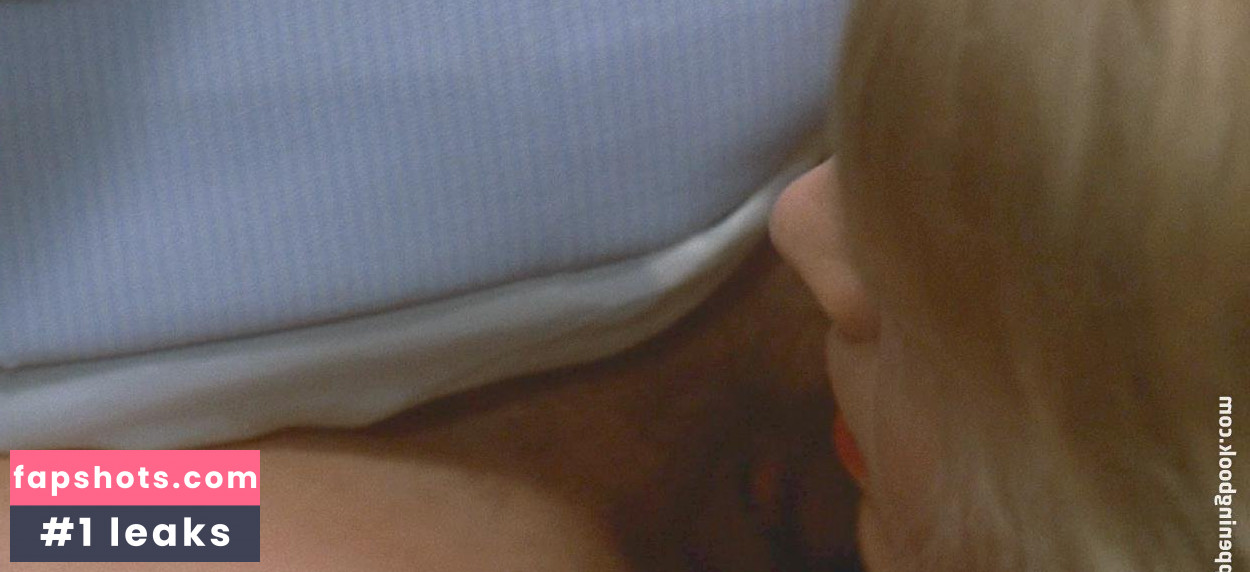 Yvette Hiver gallery photo #3