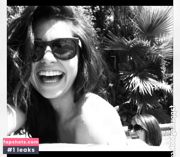 Yvette Monreal gallery photo #18