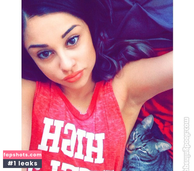 Yvette Monreal gallery photo #22