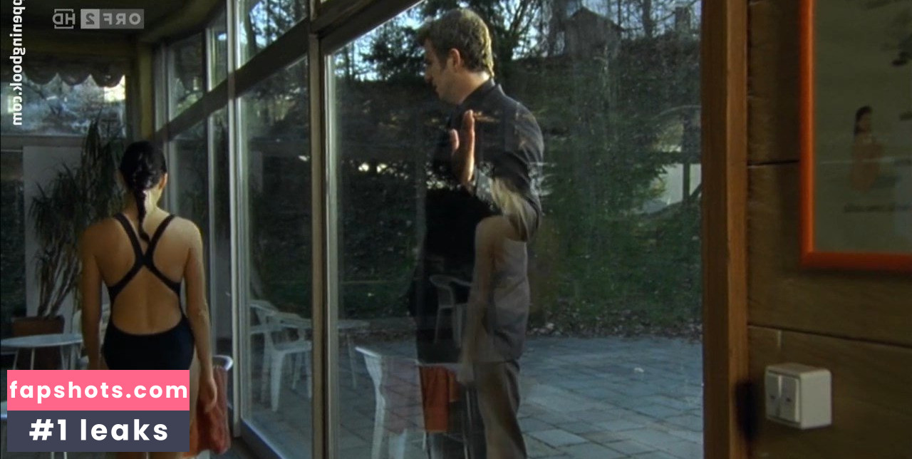 Yvonne Catterfeld gallery photo #58