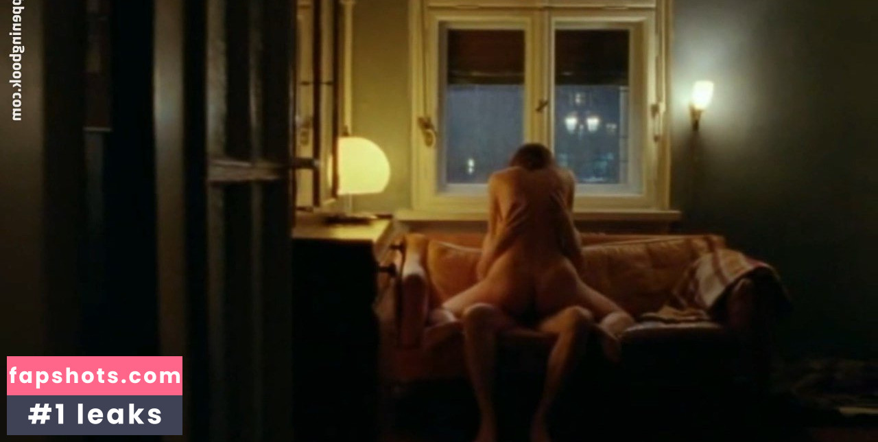 Yvonne Catterfeld gallery photo #64