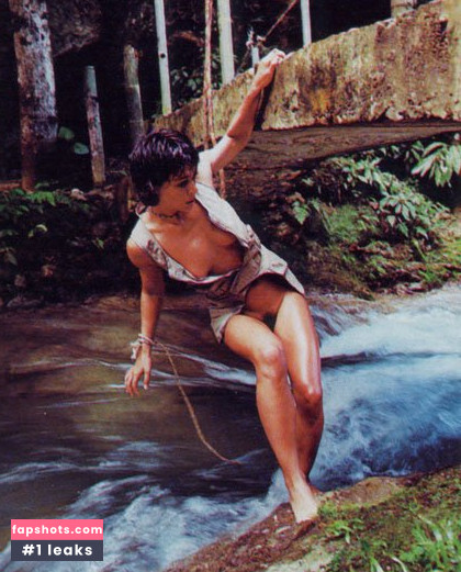 Yvonne De Bark gallery photo #21