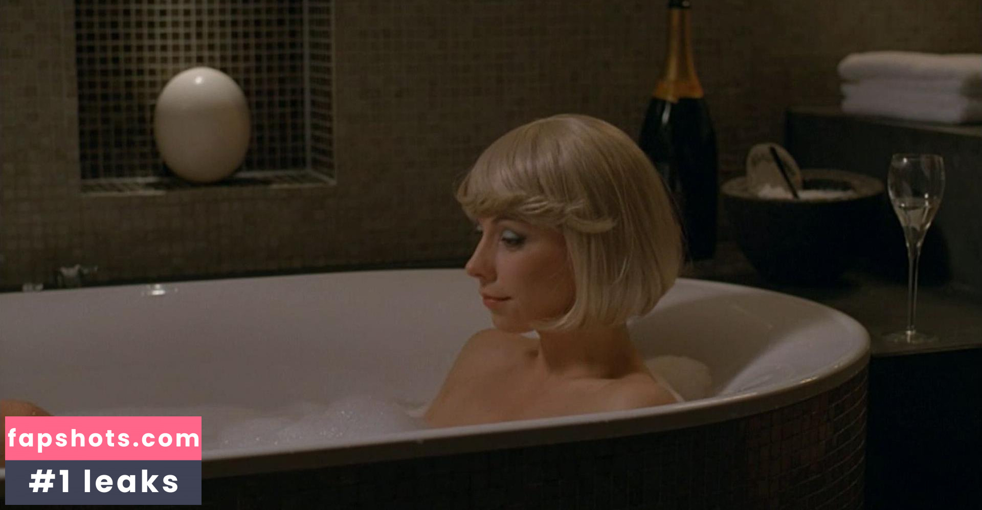 Yvonne Kolle nude babe gallery