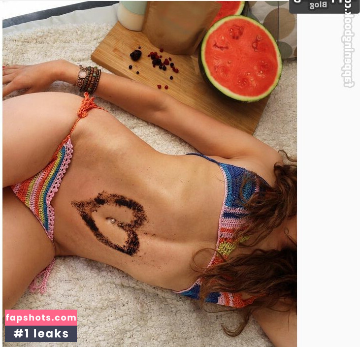 Yvonne Pferrer gallery photo #32