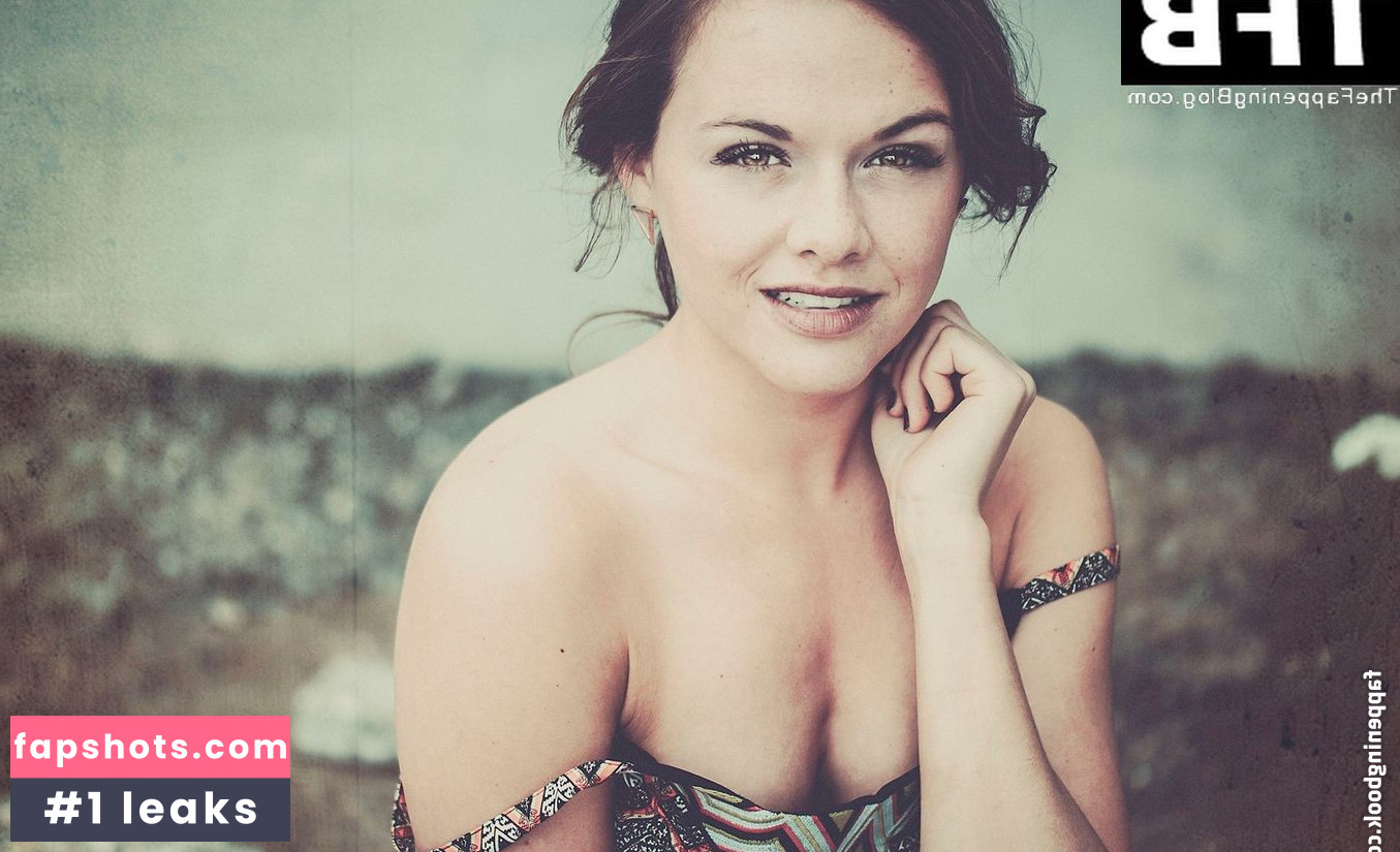 Yvonne Pferrer gallery photo #43