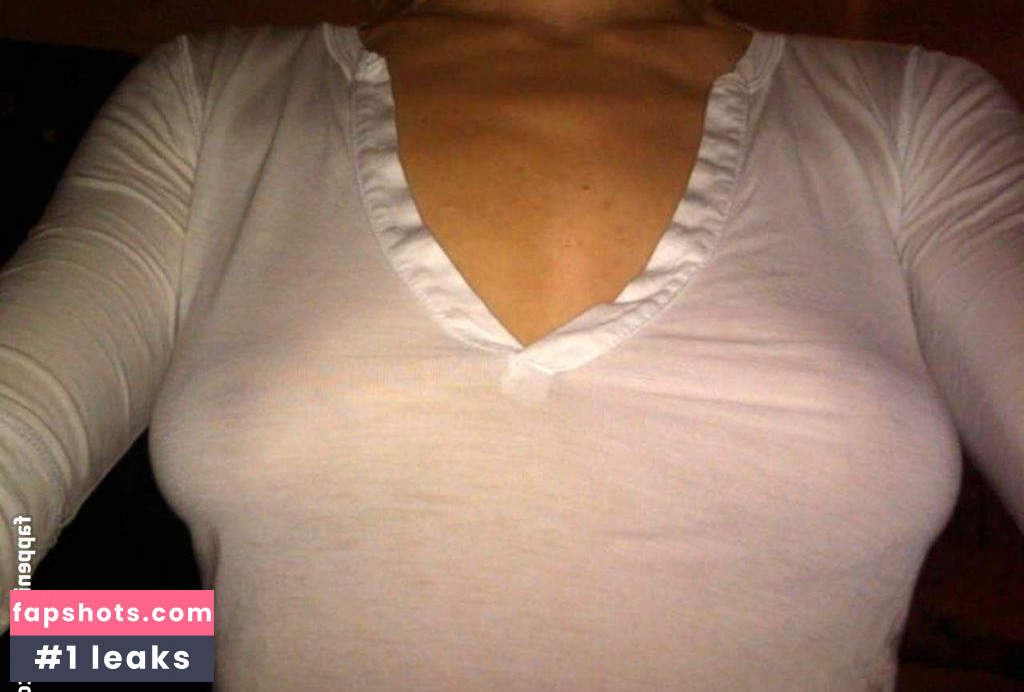 Yvonne Strahovski Nahé úniky fotek pouze od fanoušků #107 - Fapshots