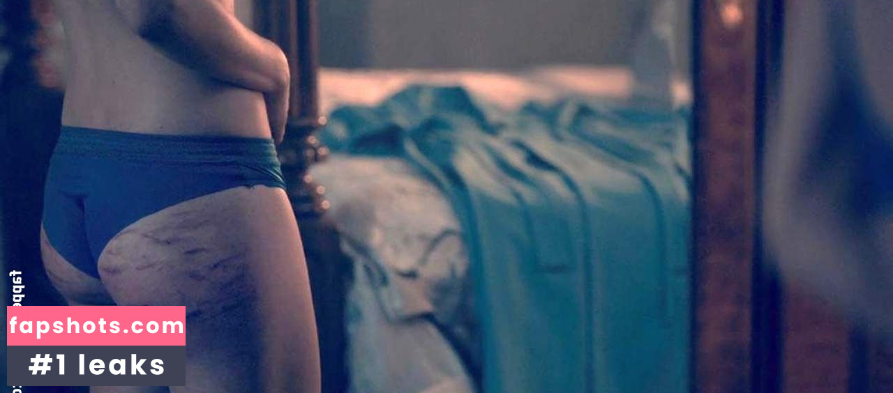 Yvonne Strahovski Nahé úniky fotek pouze od fanoušků #137 - Fapshots