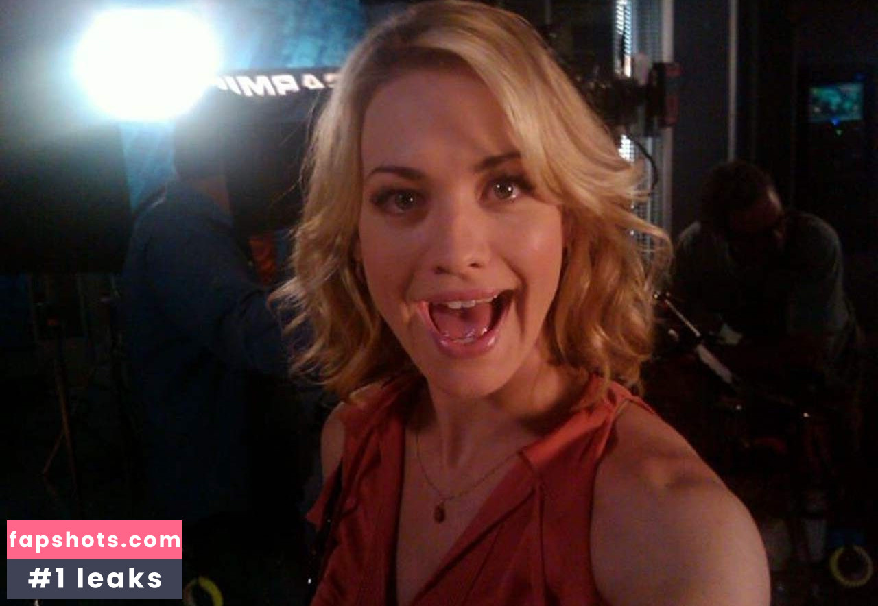 Yvonne Strahovski Nahé úniky fotek pouze od fanoušků #148 - Fapshots