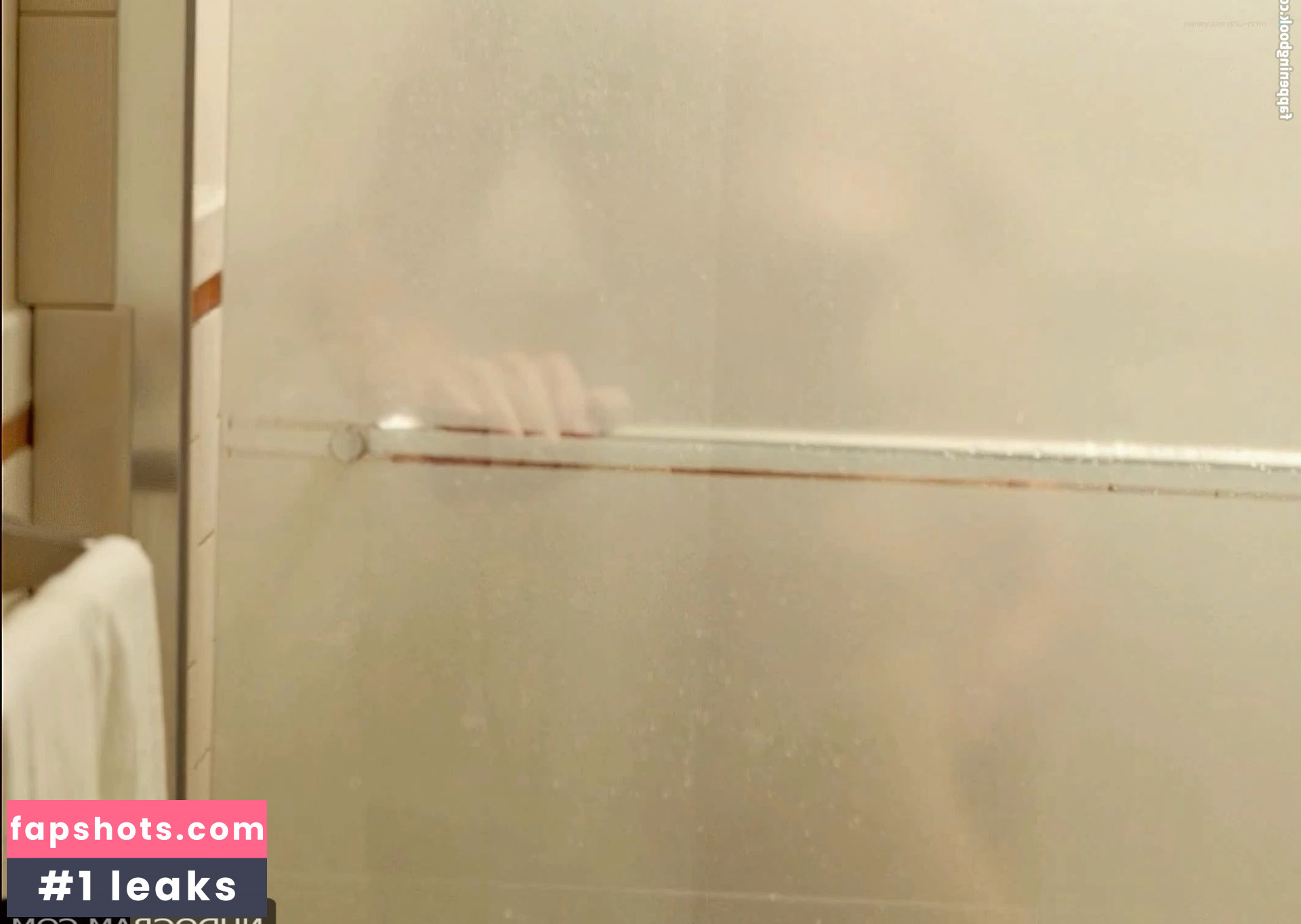 Yvonne Strahovski Nahé úniky fotek pouze od fanoušků #168 - Fapshots