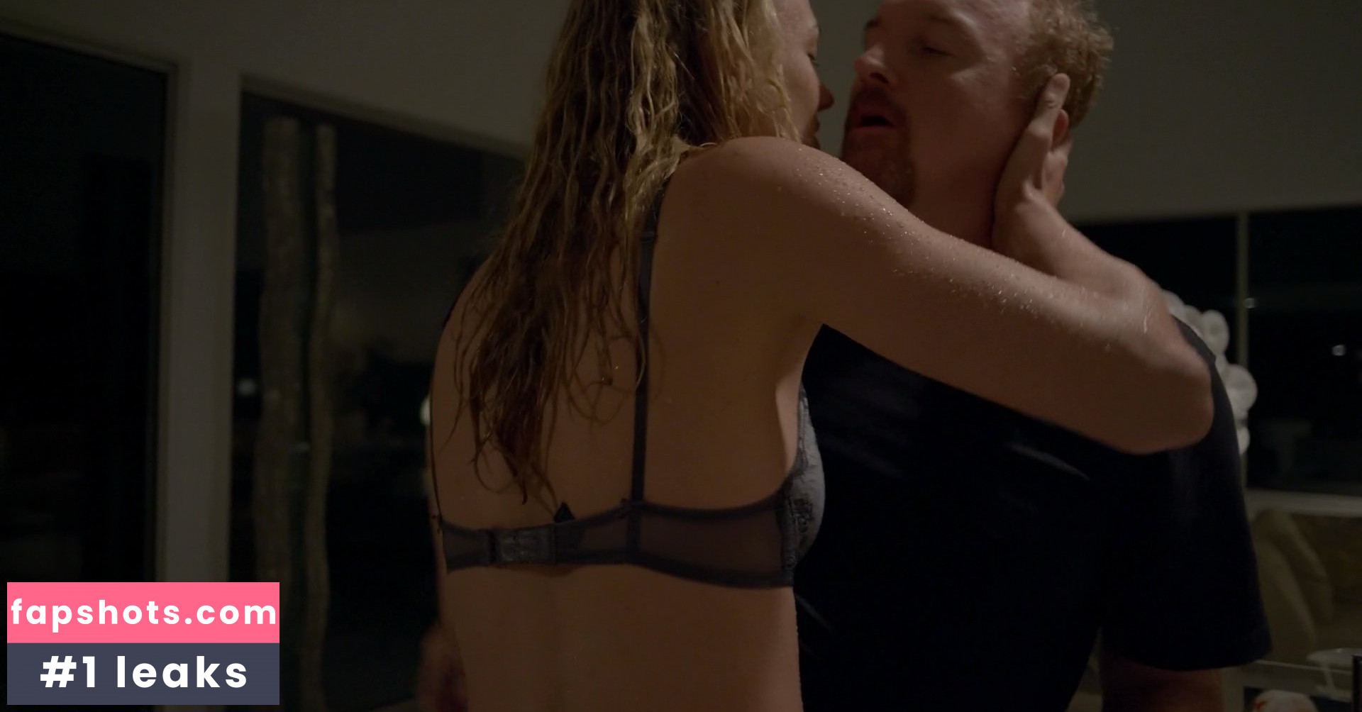 Yvonne Strahovski Nahé úniky fotek pouze od fanoušků #174 - Fapshots