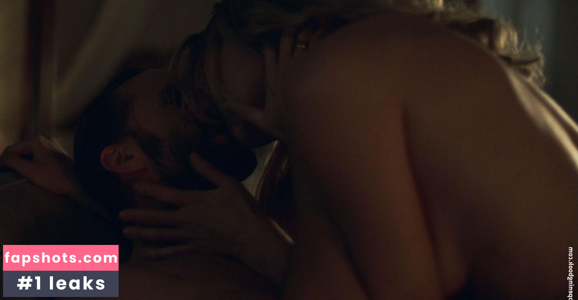 Yvonne Strahovski Nahé úniky fotek pouze od fanoušků #177 - Fapshots