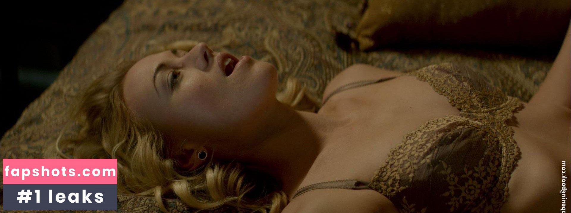 Yvonne Strahovski Nahé úniky fotek pouze od fanoušků #182 - Fapshots