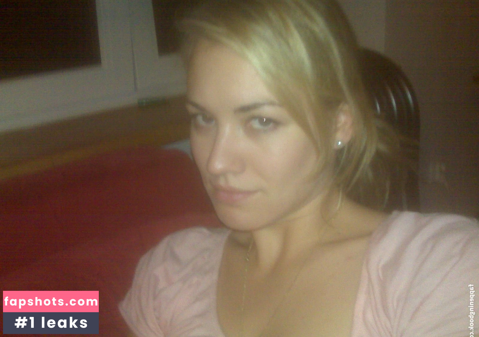 Yvonne Strahovski Nahé úniky fotek pouze od fanoušků #212 - Fapshots