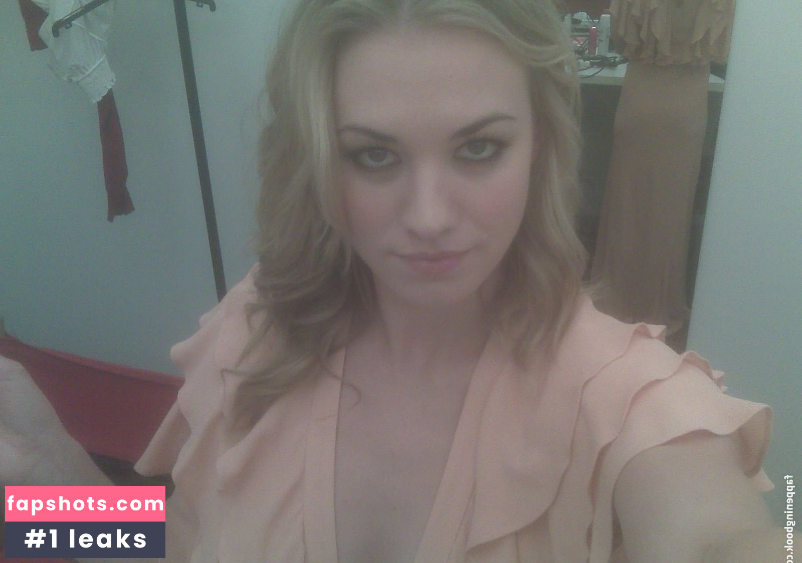 Yvonne Strahovski Nahé úniky fotek pouze od fanoušků #213 - Fapshots