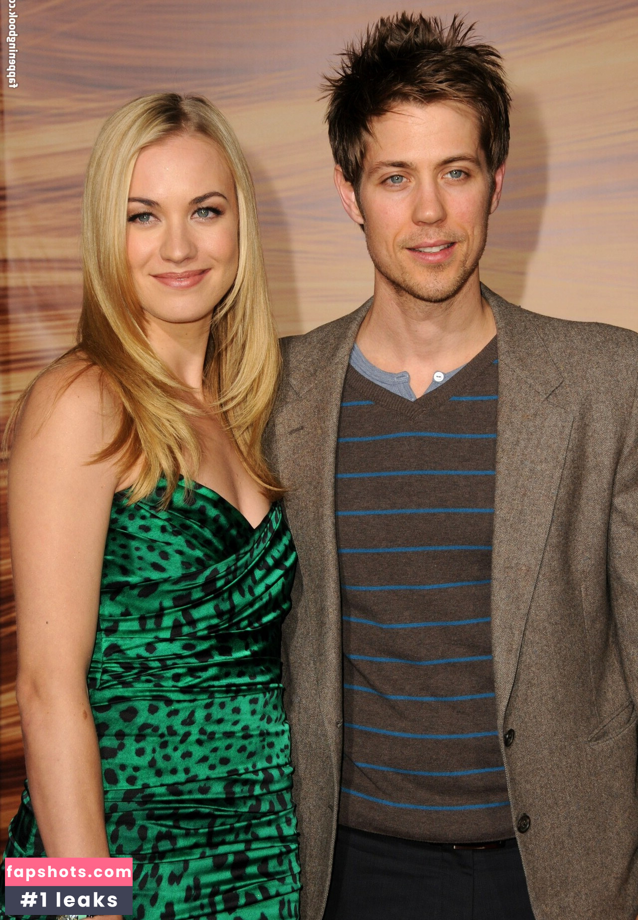 Yvonne Strahovski Nahé úniky fotek pouze od fanoušků #32 - Fapshots