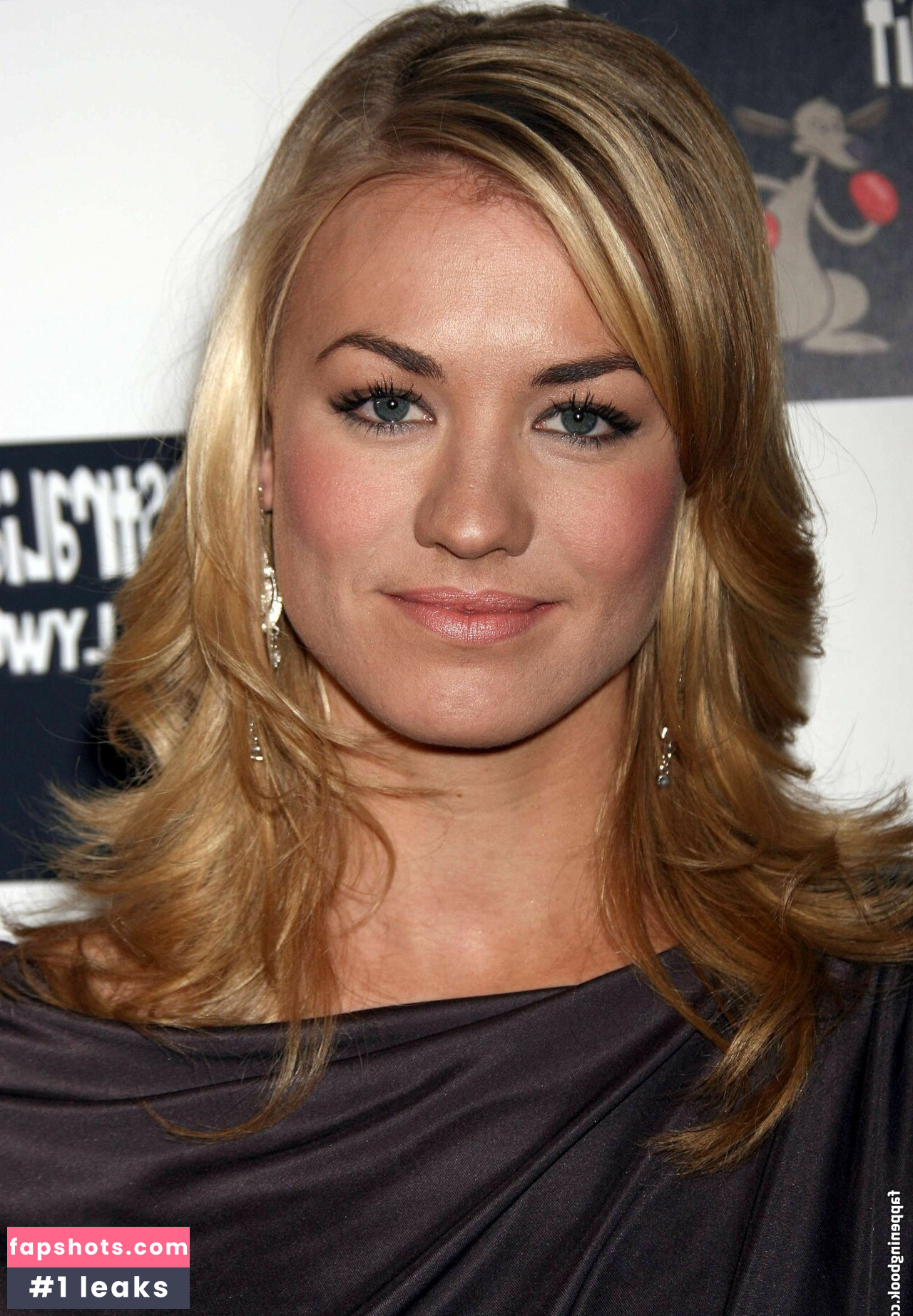 Yvonne Strahovski Nahé úniky fotek pouze od fanoušků #67 - Fapshots