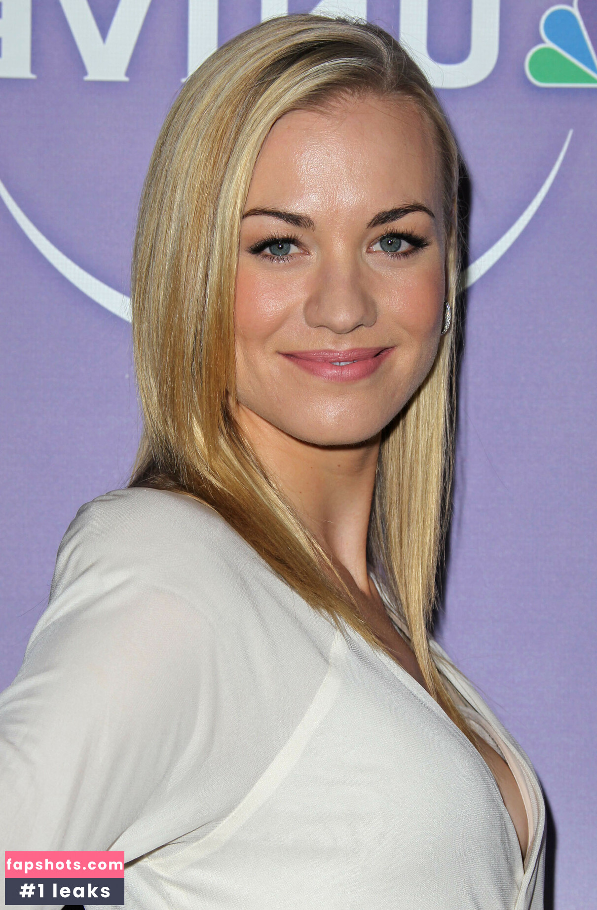Yvonne Strahovski Nahé úniky fotek pouze od fanoušků #68 - Fapshots