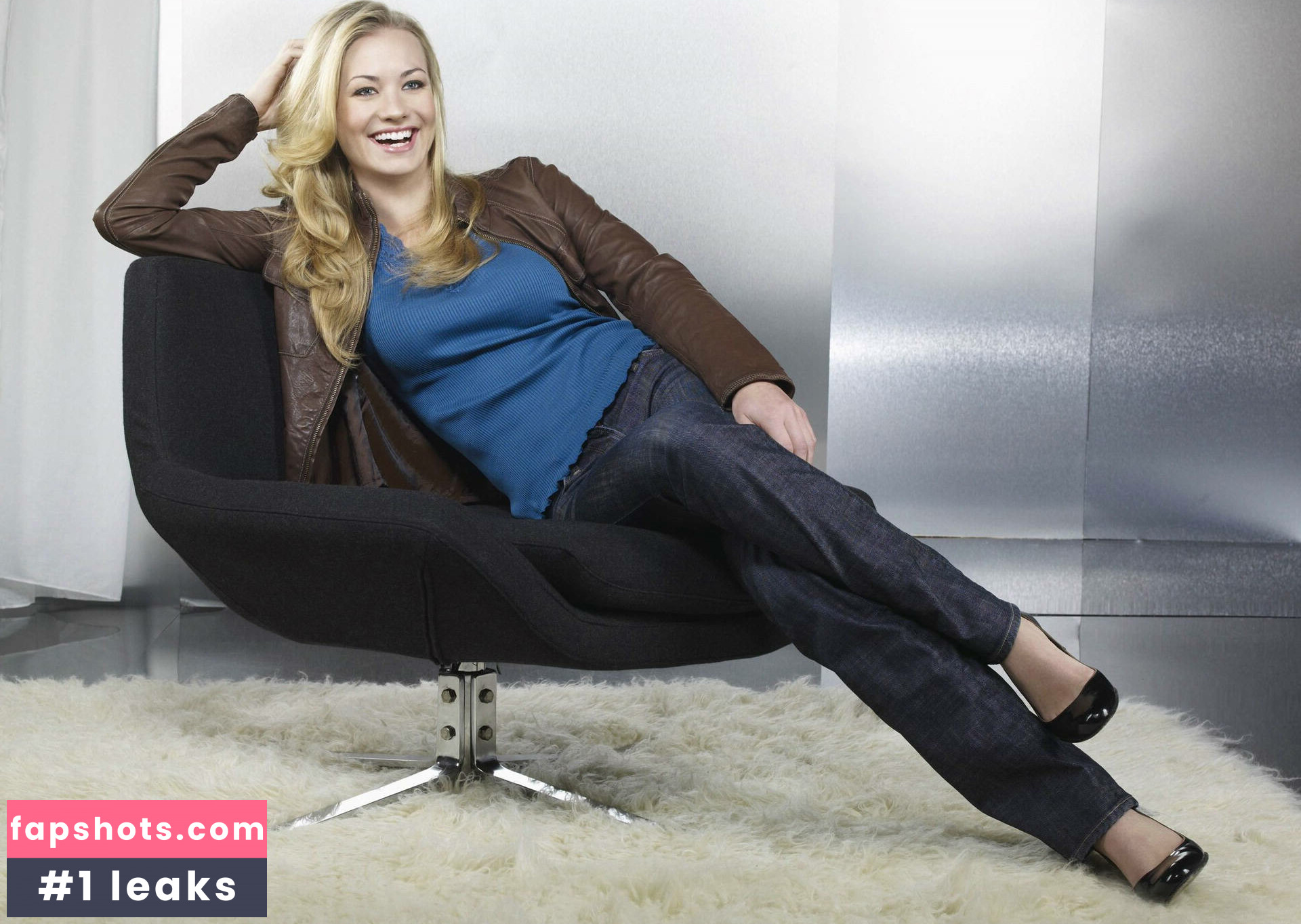 Yvonne Strahovski Nahé úniky fotek pouze od fanoušků #76 - Fapshots