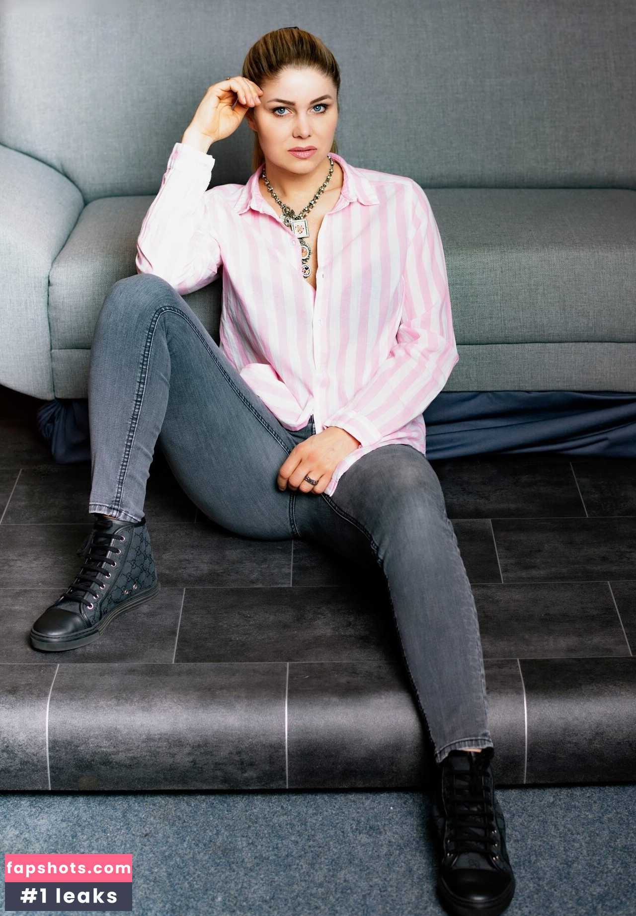 Yvonne Woelke Nude Leaks OnlyFans Photos #7 - LeakJerk