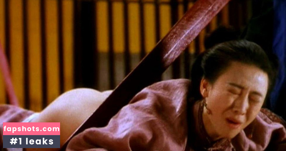 Yvonne Yung Hung gallery photo #21