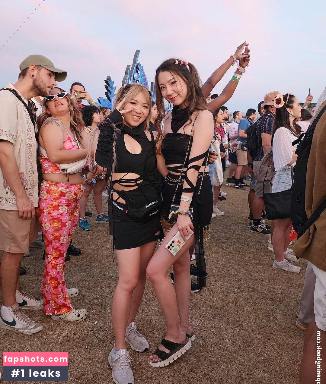 Yvonnie gallery photo #101