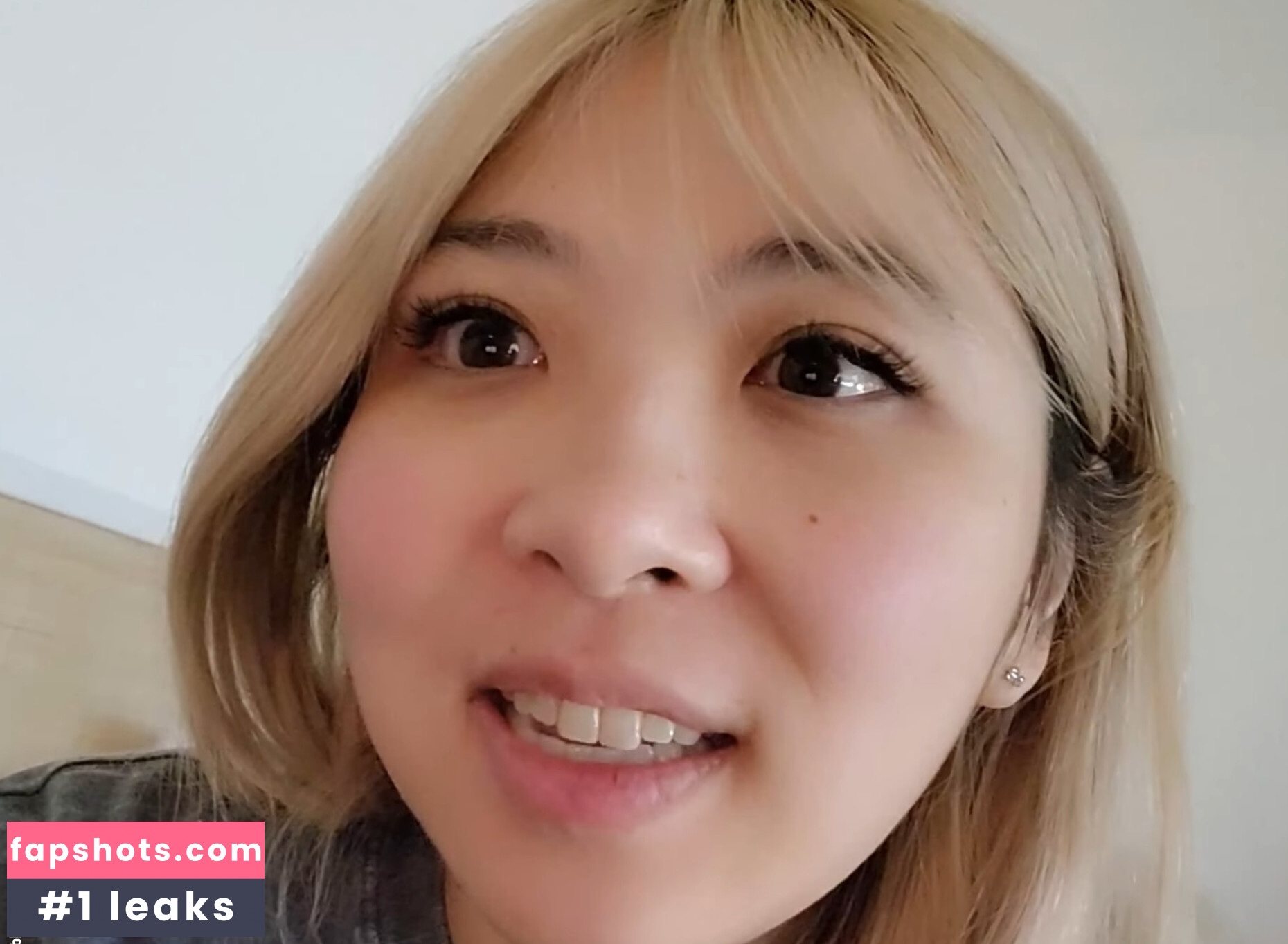 Yvonnie gallery photo #110