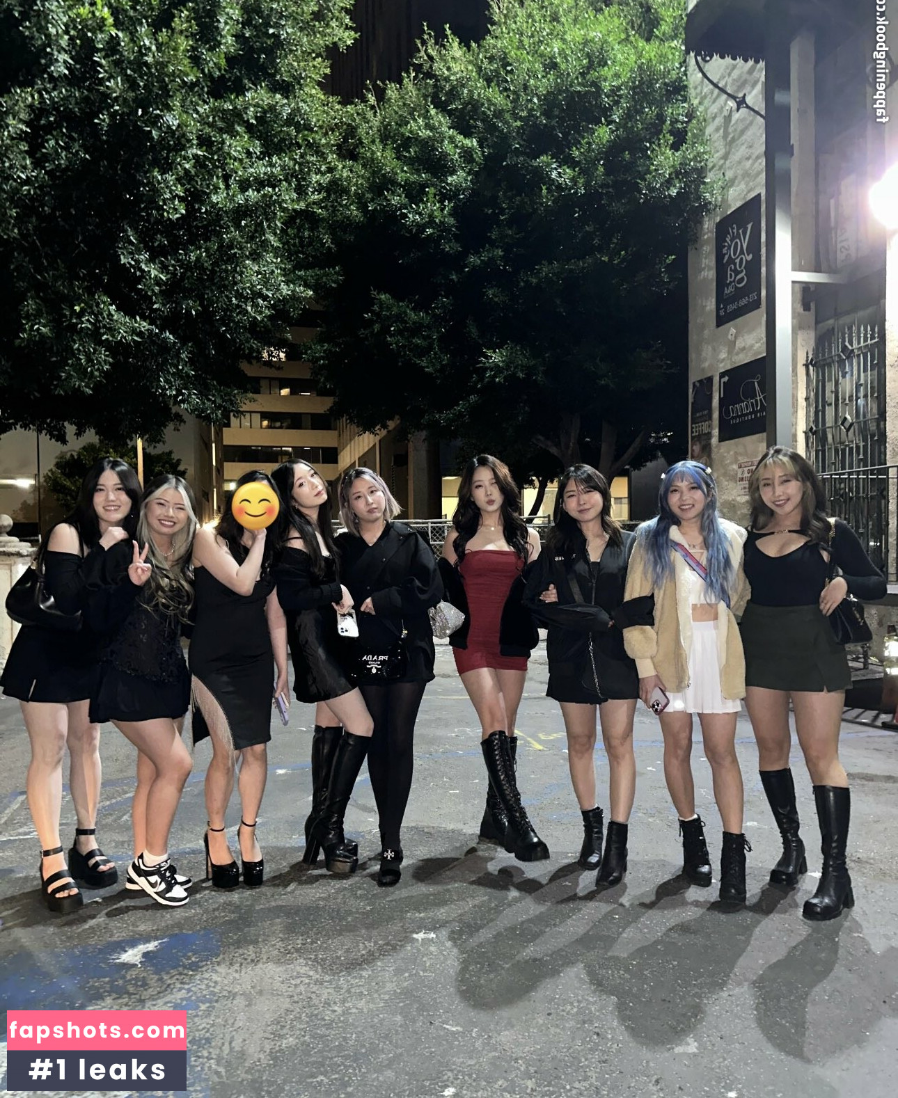 Yvonnie gallery photo #123