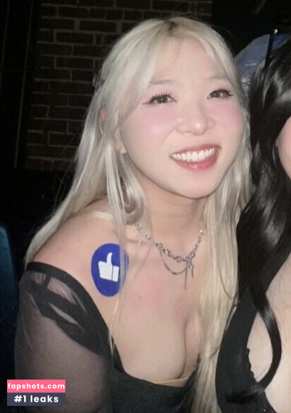 Yvonnie gallery photo #15