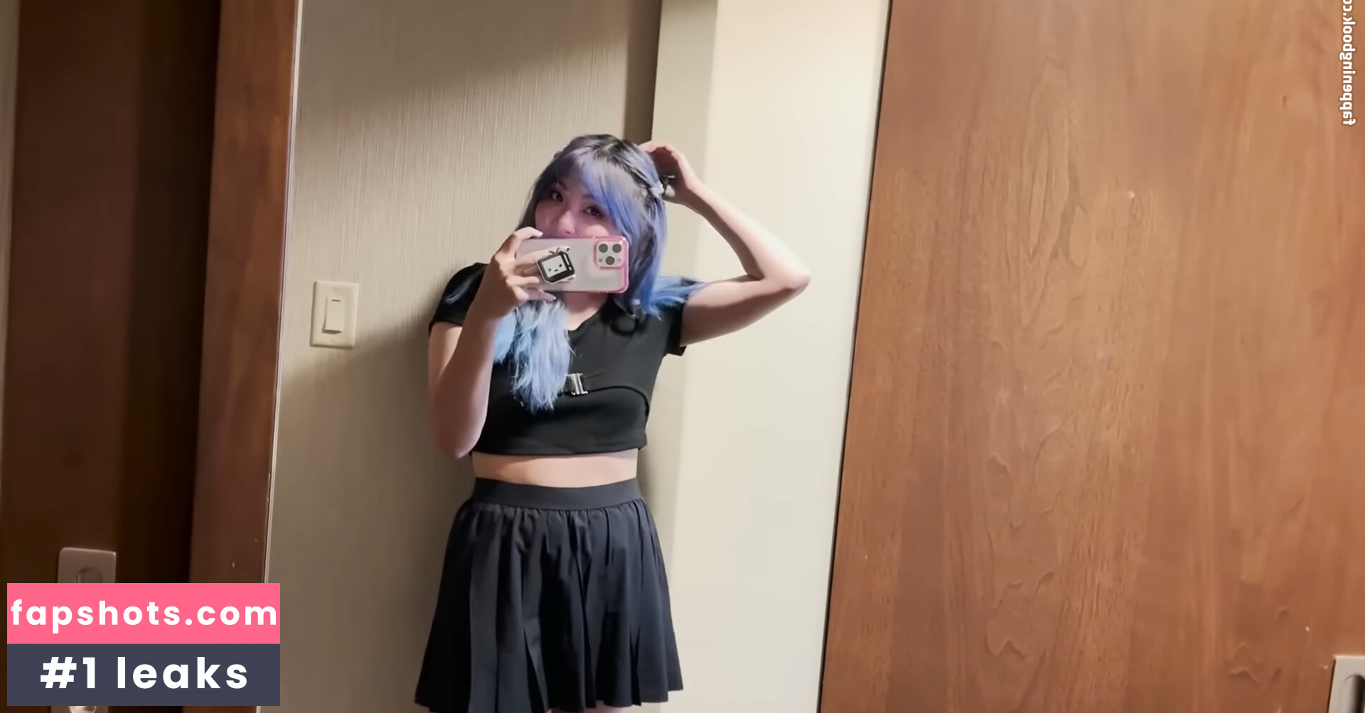 Yvonnie gallery photo #141