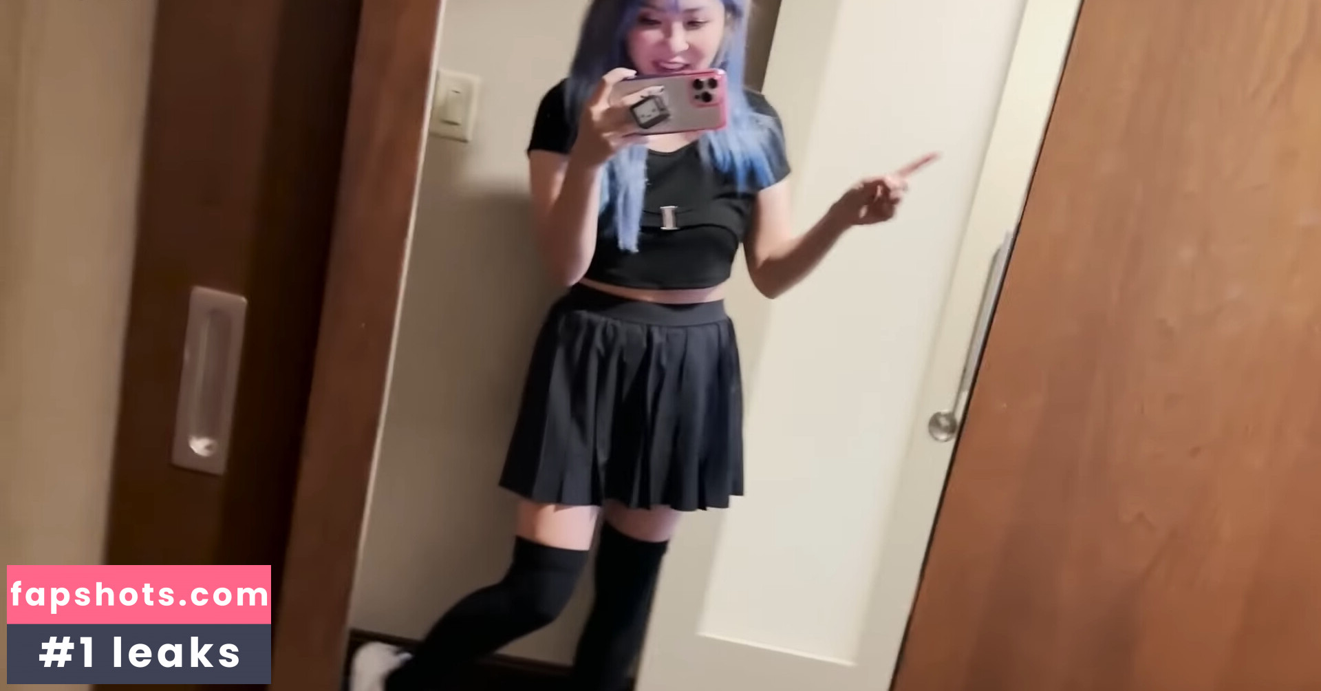 Yvonnie gallery photo #143