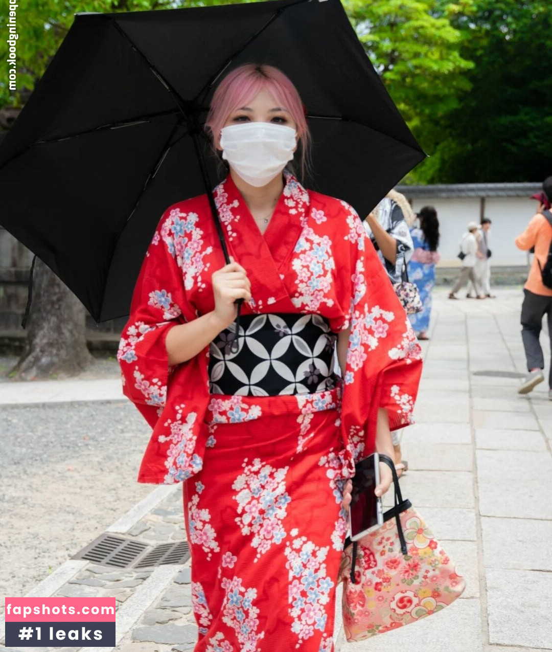 Yvonnie gallery photo #149