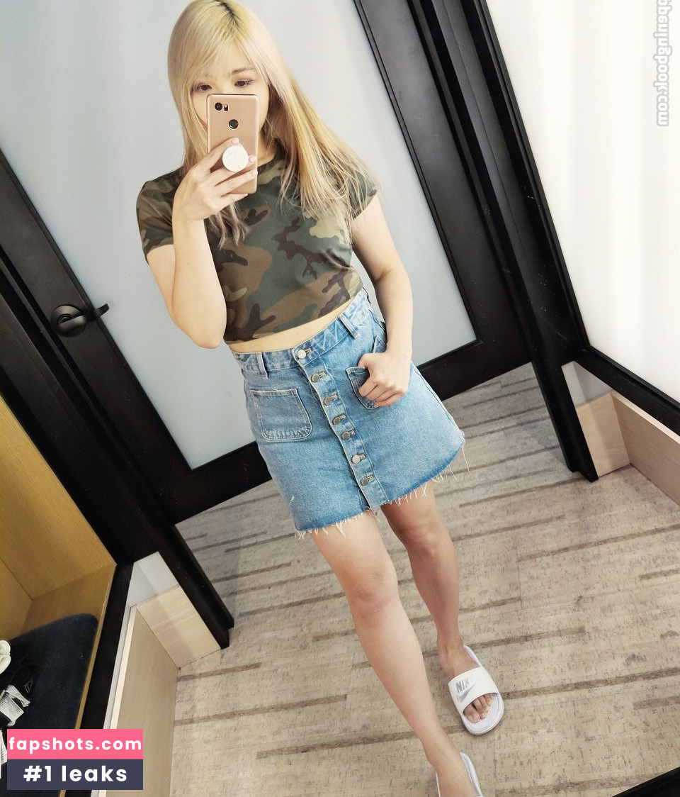 Yvonnie gallery photo #152