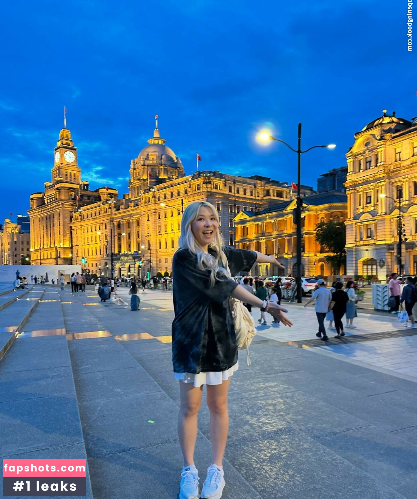 Yvonnie gallery photo #30