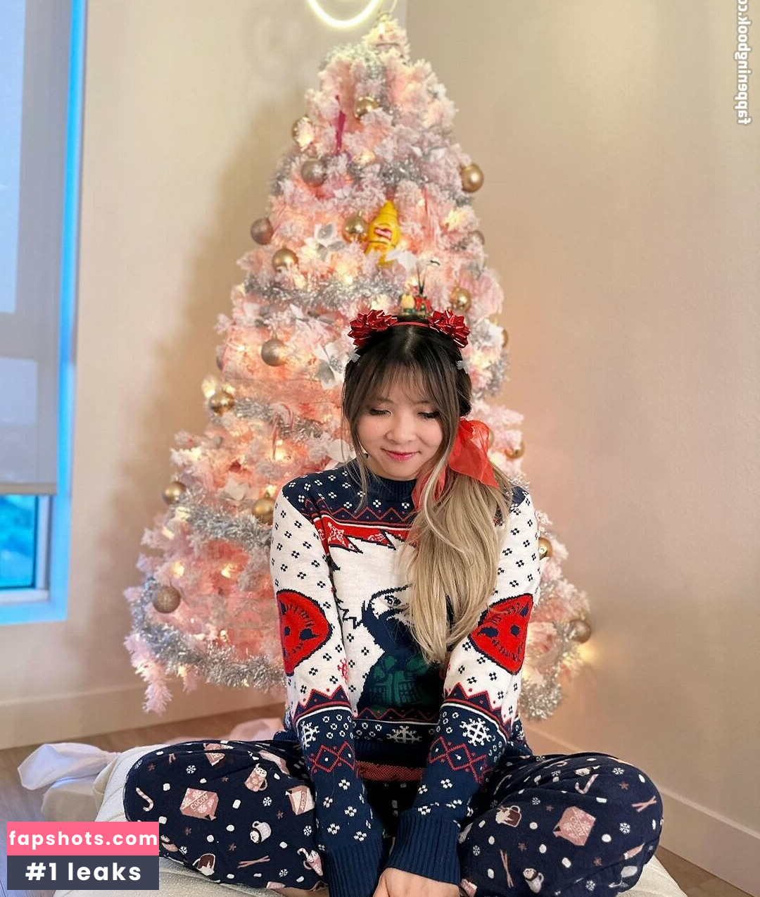 Yvonnie gallery photo #43