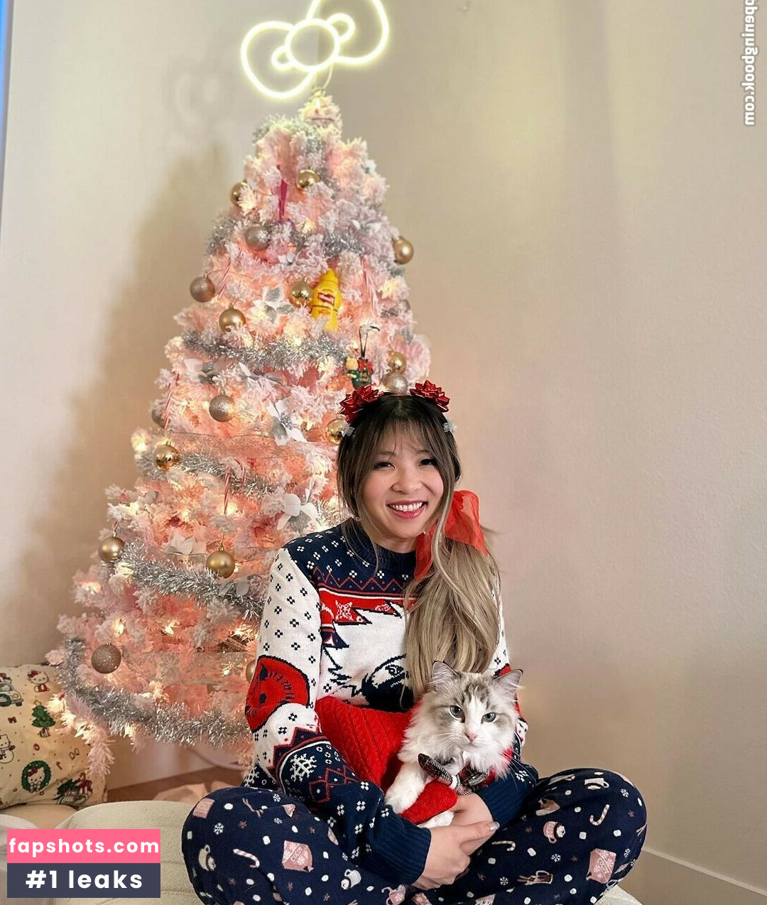 Yvonnie gallery photo #44