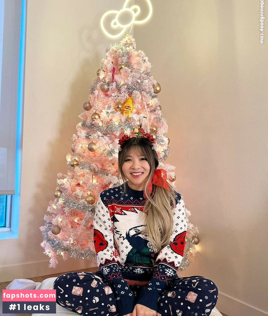 Yvonnie gallery photo #48