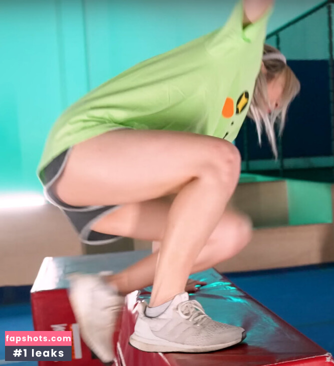 Yvonnie gallery photo #65