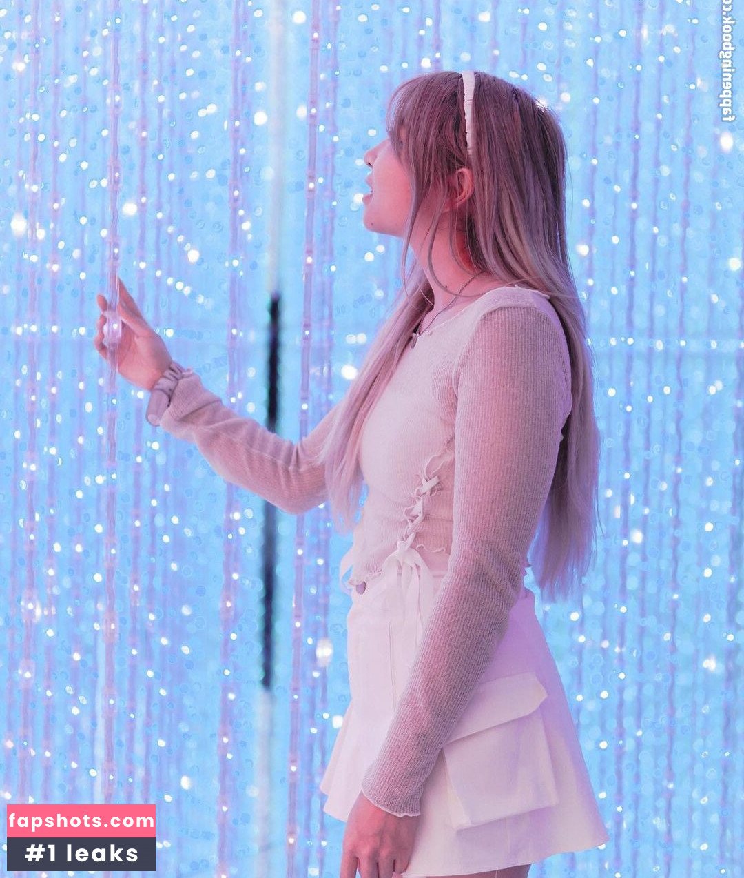 Yvonnie gallery photo #74