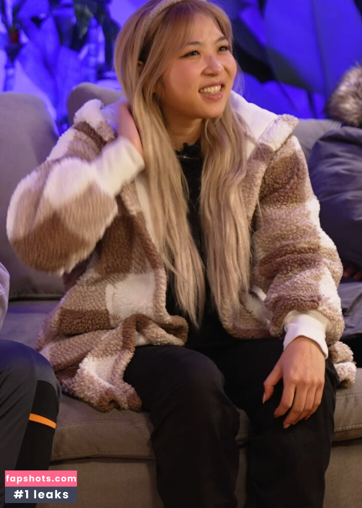 Yvonnie gallery photo #90