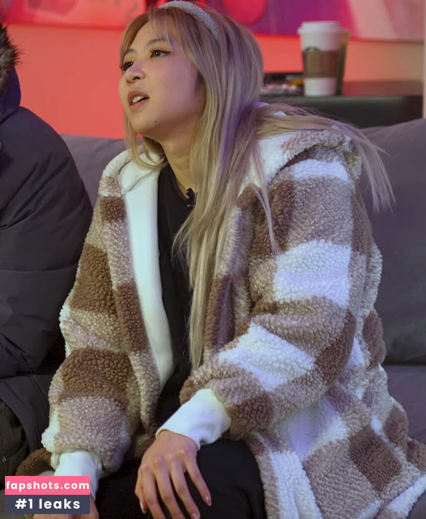 Yvonnie gallery photo #91