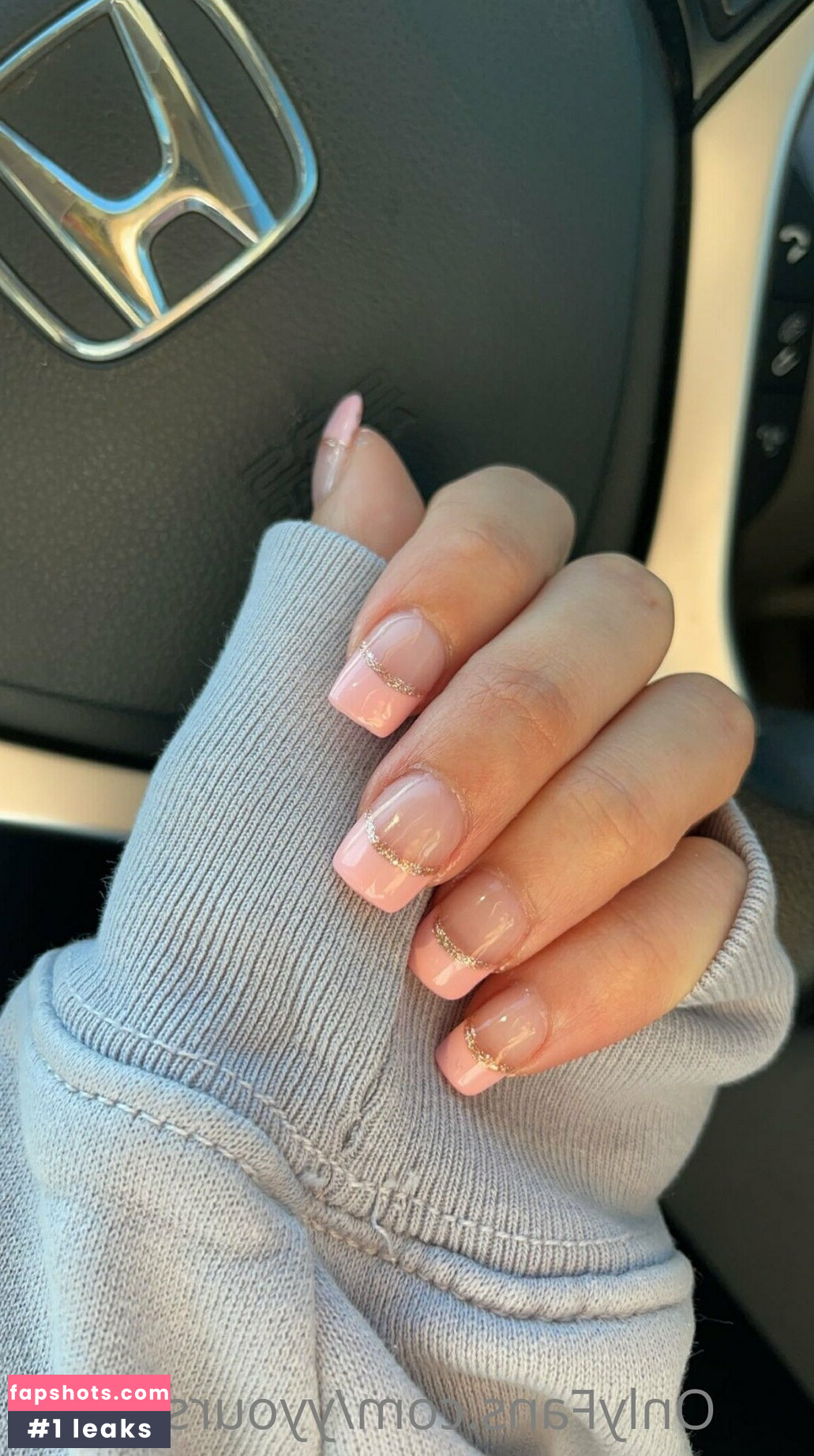 yyourstrullyy gallery photo #5