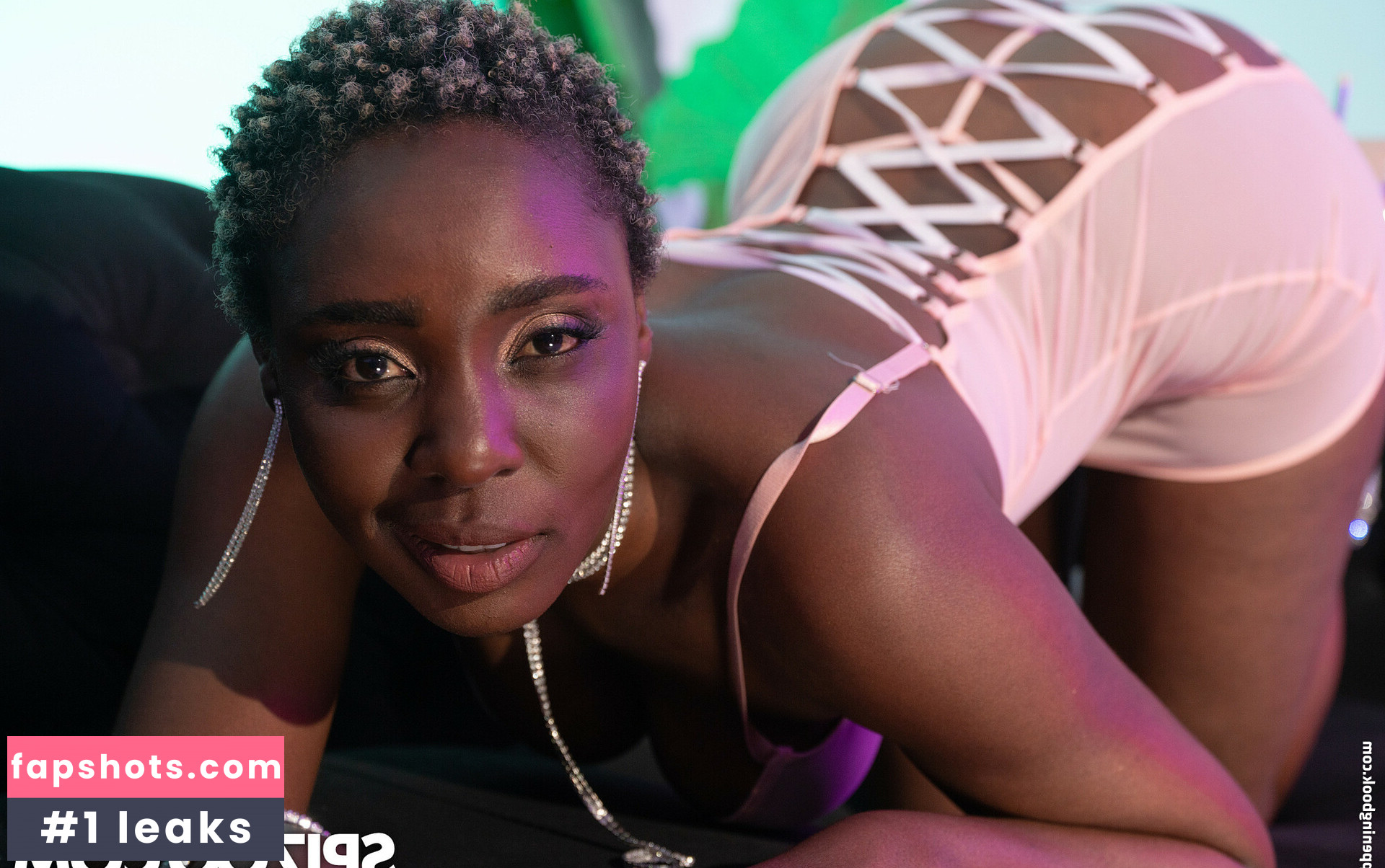 Zaawaadi gallery photo #33